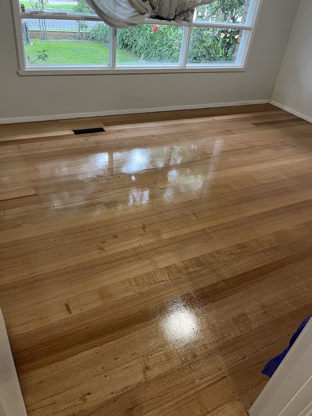 Vicman Timber Floor Sanding & Polishing | 2 Chester Pl, Bundoora VIC 3083, Australia | Phone: 0416 166 600