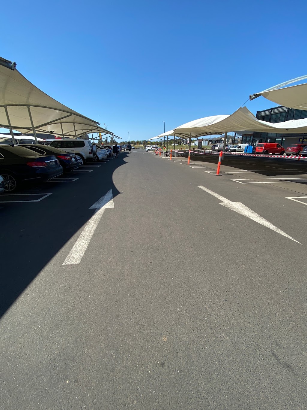 Shopping Centre Carpark | parking | Tarneit VIC 3029, Australia | 0437586565 OR +61 437 586 565