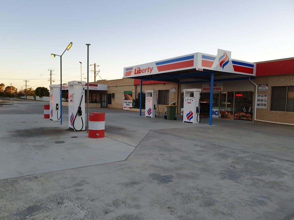 Leeman Fuel and Alicia cafe | 5 Rudduck St, Leeman WA 6514, Australia | Phone: (08) 9953 1195