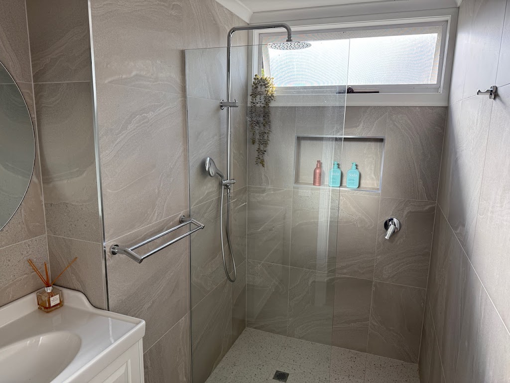 Red Gum and Stone Holiday Home | 6 Giffords Rd, Warburton VIC 3799, Australia | Phone: 0499 933 444