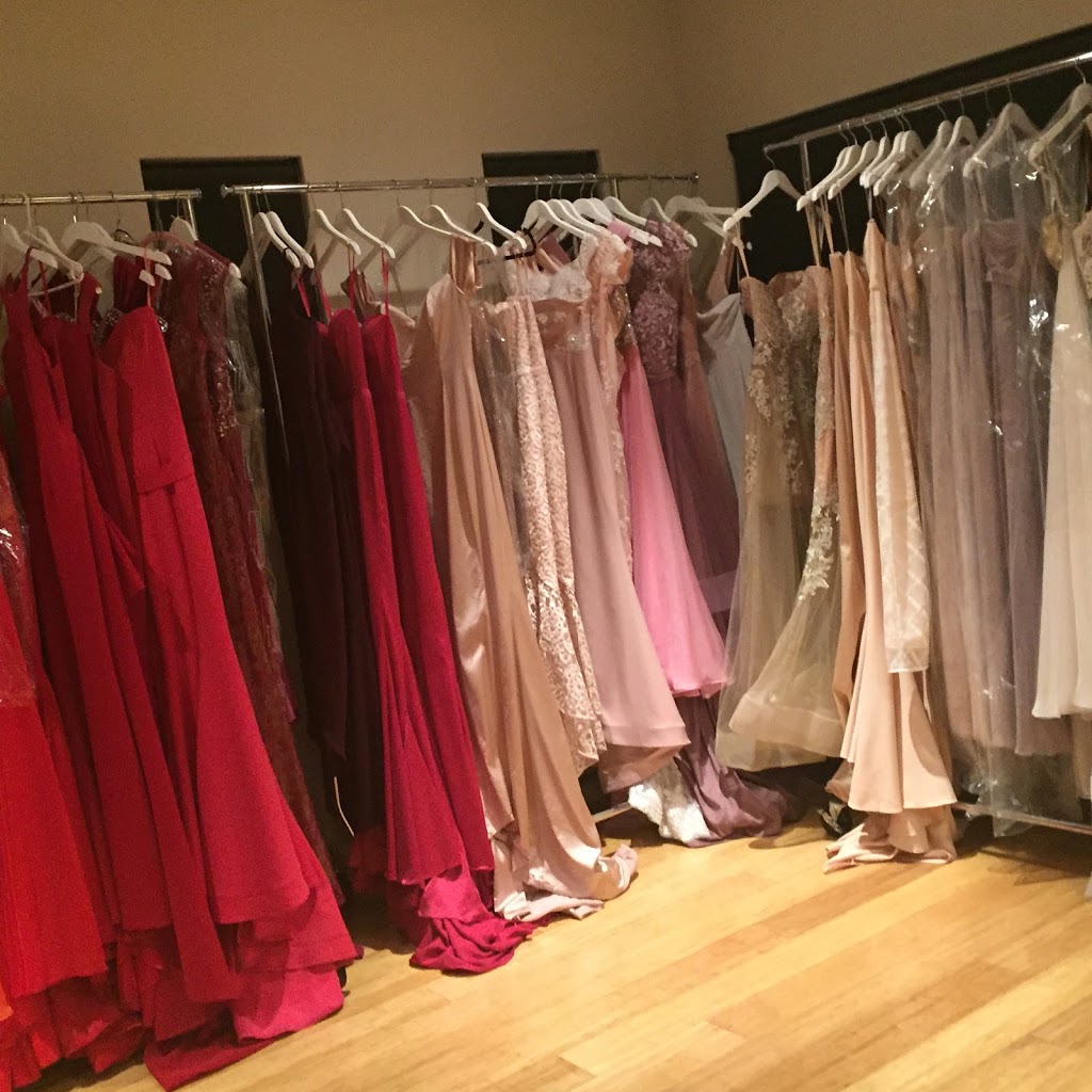 My Dress Circle - Designer Dress Hire | 8/153 Trappers Dr, Woodvale WA 6026, Australia | Phone: 0400 805 237