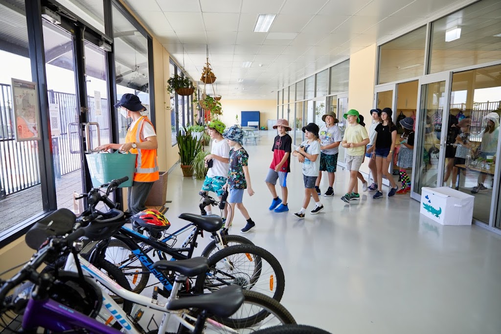 Rockingham Montessori School - Port Kennedy Primary Campus | 3-9 Saltaire Way, Port Kennedy WA 6172, Australia | Phone: (08) 9528 2118