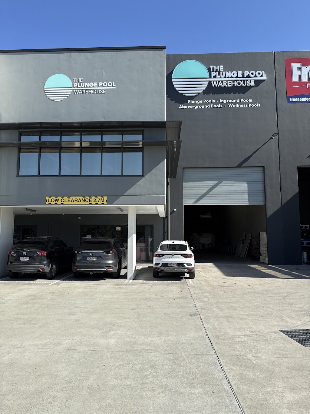 The Plunge Pool Warehouse | 5/61 Cuthbert Dr, Yatala QLD 4207, Australia | Phone: 1300 370 436