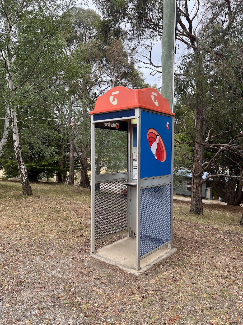 Telstra Payphone | 3 Illawong Rd, Anglers Reach NSW 2629, Australia | Phone: 1800 011 433