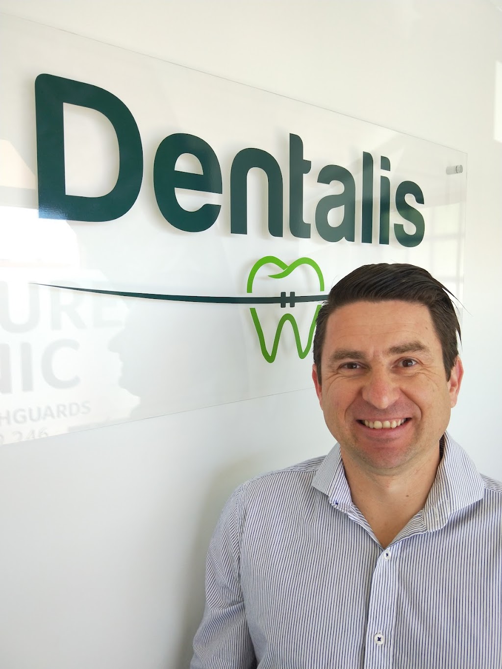 Dentalis Denture Clinic Pt Augusta | 15-19 Gibson St, Port Augusta SA 5700, Australia | Phone: 0451 462 246