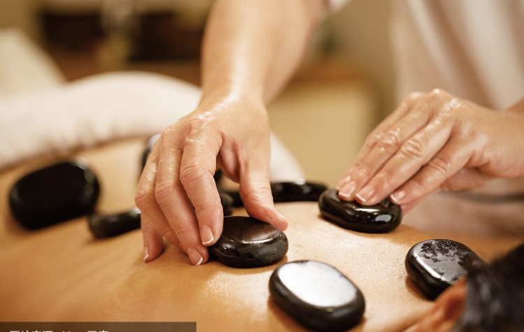 Jenny’s therapy massage | 69 Clifton Ave, Stawell VIC 3380, Australia | Phone: 0455 633 570