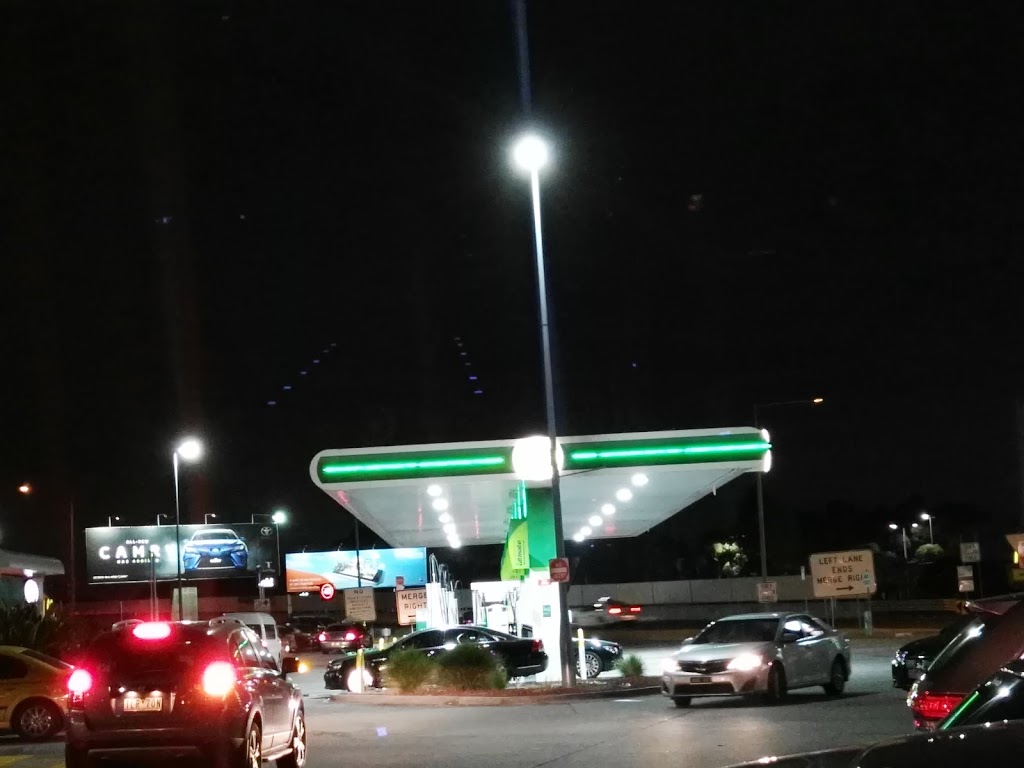 BP | gas station | Centre Rd and, Melbourne Dr, Melbourne Airport VIC 3045, Australia | 0393104622 OR +61 3 9310 4622