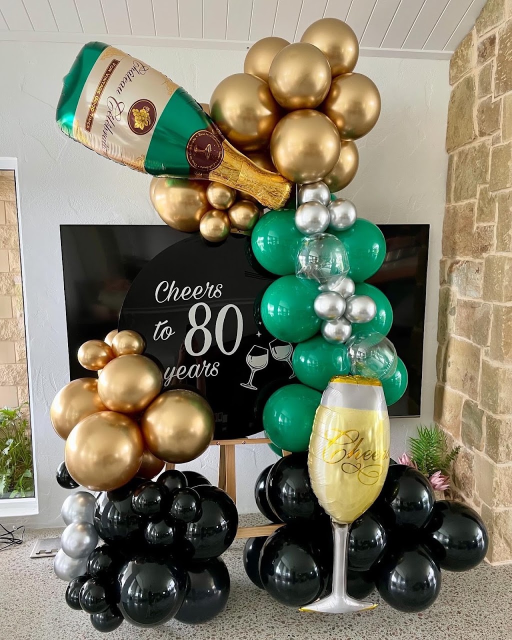 The Balloon Barn | 31 Cressbrook St, Toogoolawah QLD 4313, Australia | Phone: 0420 255 955
