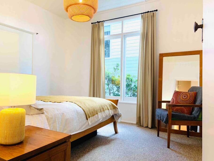 Katoomba Holiday | 28 Acacia St, Katoomba NSW 2780, Australia | Phone: 0422 337 982