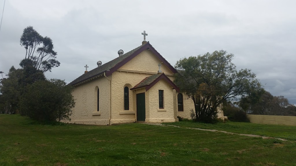 St Johns Catholic Church | church | 3 Anderson St, Skipton VIC 3361, Australia | 0353312933 OR +61 3 5331 2933