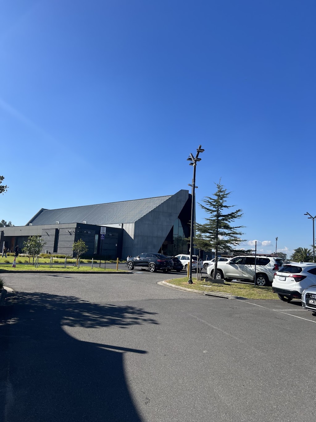Innovation Physio - Kingston Plaza | Kingston Central Plaza, Shop 17/288 Centre Dandenong Rd, Mentone, Moorabbin Airport VIC 3194, Australia | Phone: (03) 9828 7520