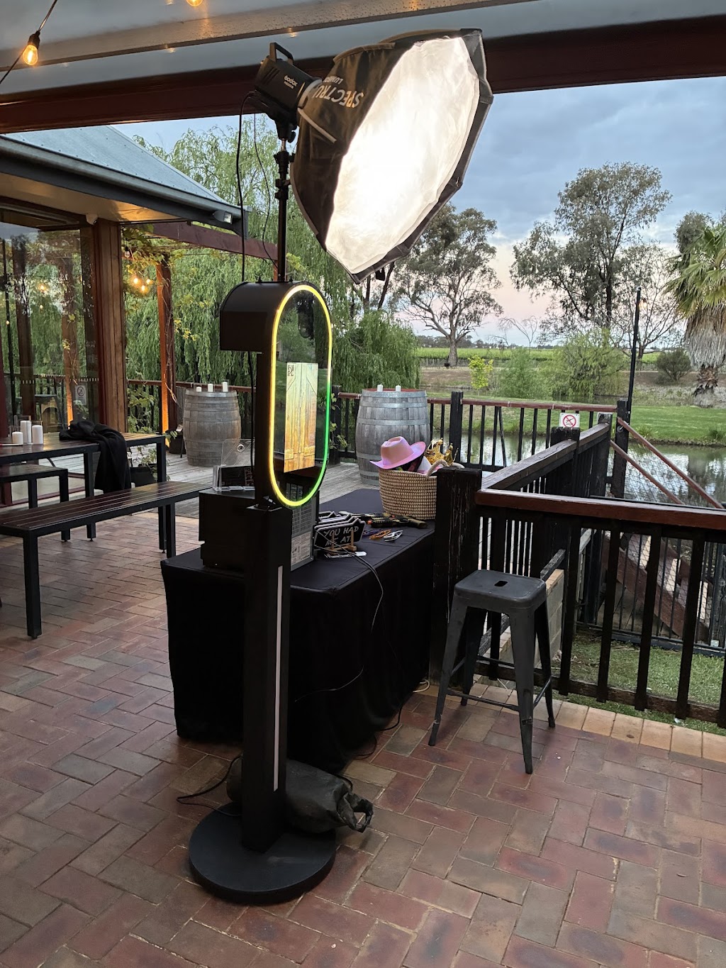 BT Photobooths & Events | 80 Haverfield St, Echuca VIC 3564, Australia | Phone: 0438 627 599