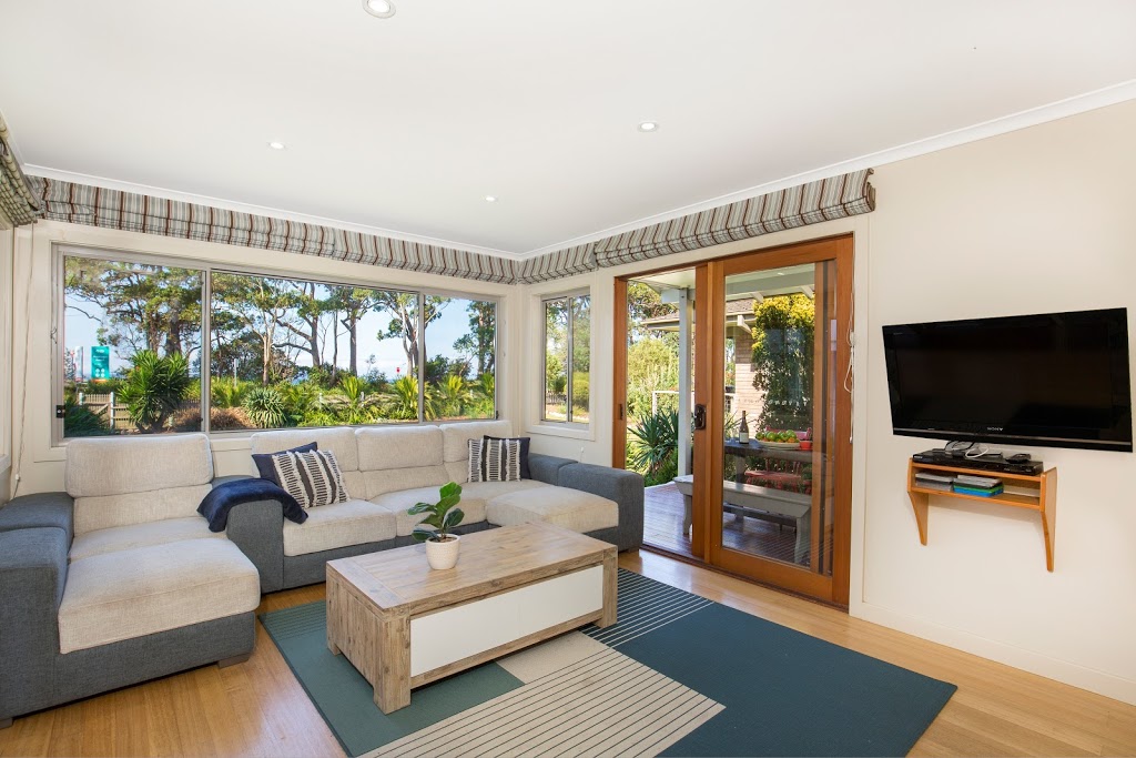 Beach Heaven Cottage | Jervis Bay Rentals | lodging | 3 Beach St, Huskisson NSW 2540, Australia | 0244076007 OR +61 2 4407 6007