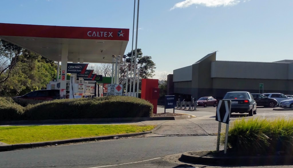 Caltex Woolworths | gas station | 659 Mountain Hwy, Bayswater VIC 3153, Australia | 0390688516 OR +61 3 9068 8516