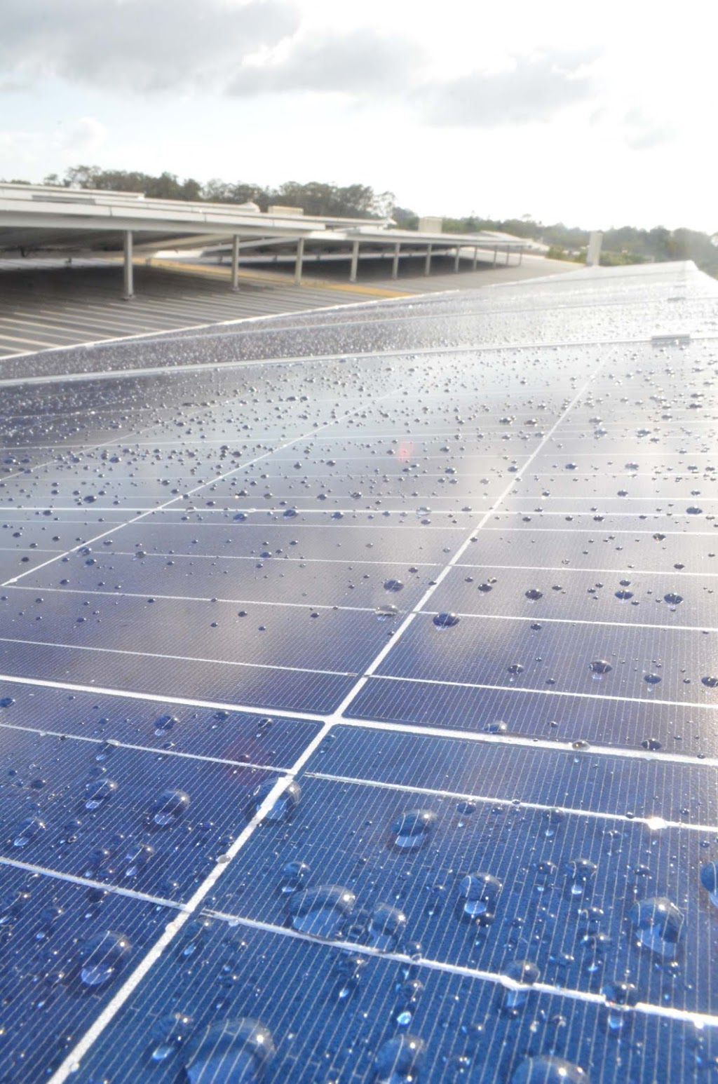 Queensland Commercial Solar | Unit 7/48 Hutchinson St, Burleigh Heads QLD 4220, Australia | Phone: 1300 244 743
