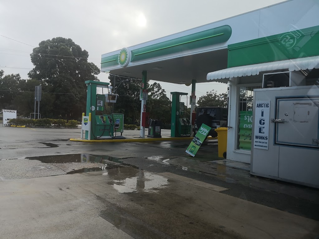 bp | gas station | 271-273 Macdonnell Rd, Clontarf QLD 4019, Australia | 0730920680 OR +61 7 3092 0680