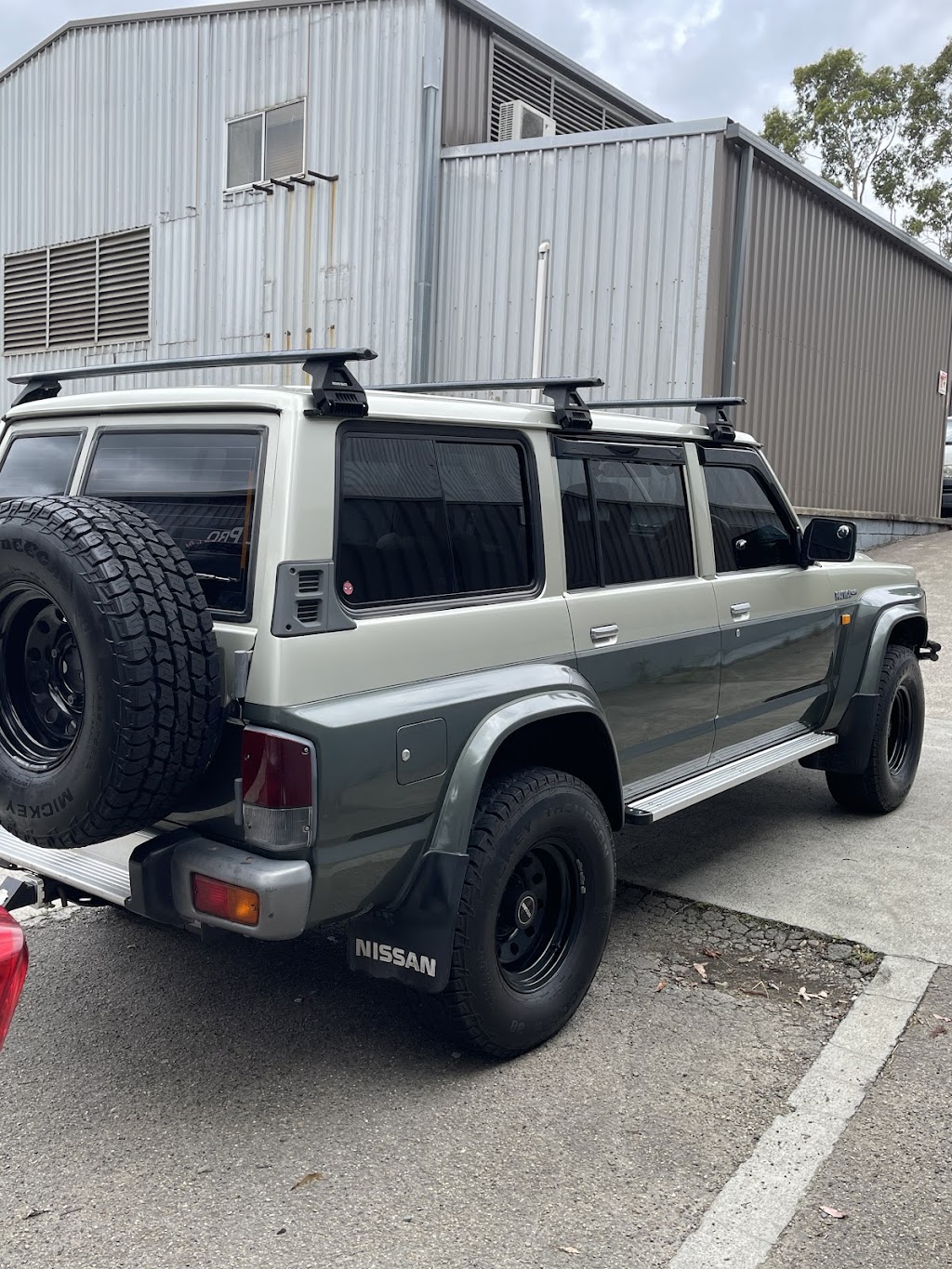 VIP Car Care Paint Protection & Gas Struts Newcastle | 3a/16 Mitchell Rd, Cardiff NSW 2285, Australia | Phone: 0401 919 273