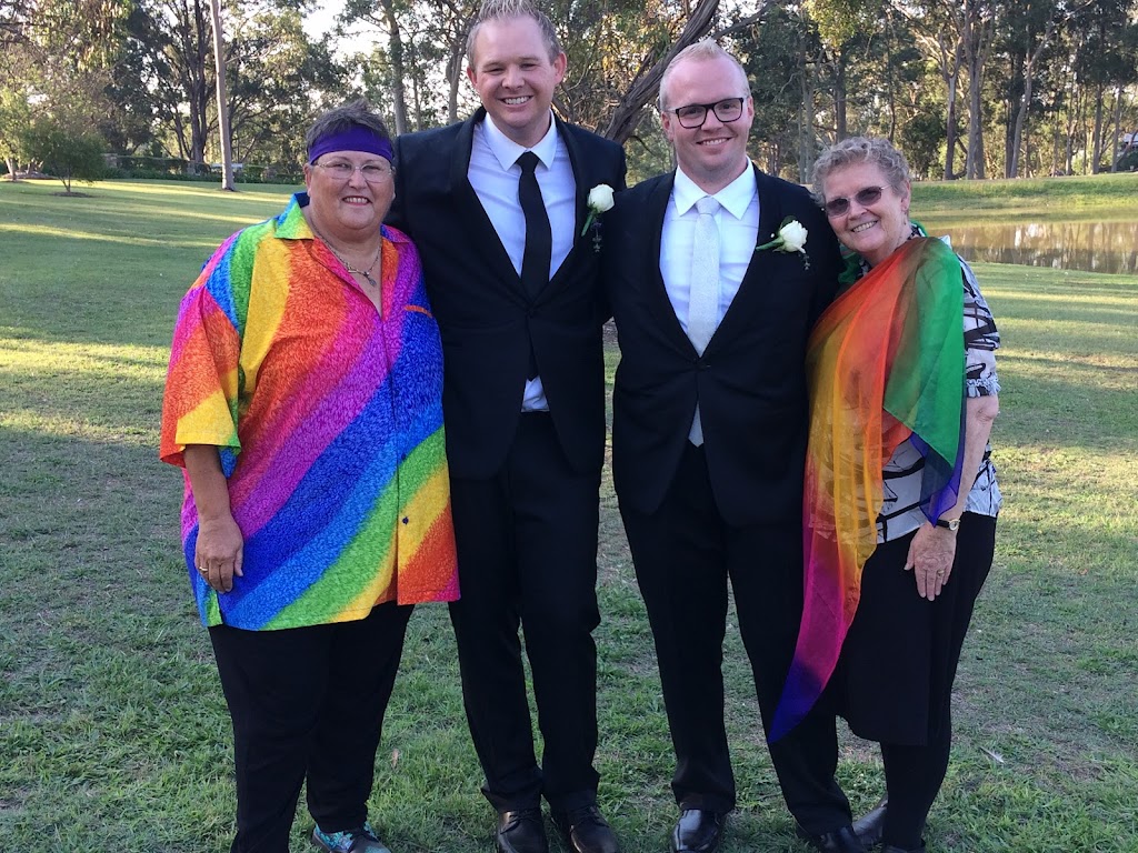 Annas Our Celebrant - Cessnock Celebrant | 28 Ellalong Rd, Pelton NSW 2325, Australia | Phone: 0422 116 747