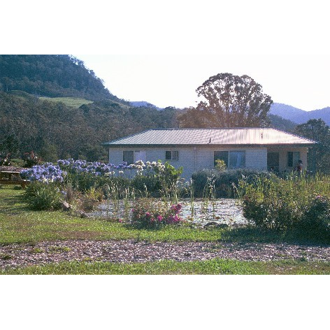 Big Bell Farm |  | 1666 Kangaroo Valley Rd, Kangaroo Valley NSW 2577, Australia | 0244651628 OR +61 2 4465 1628