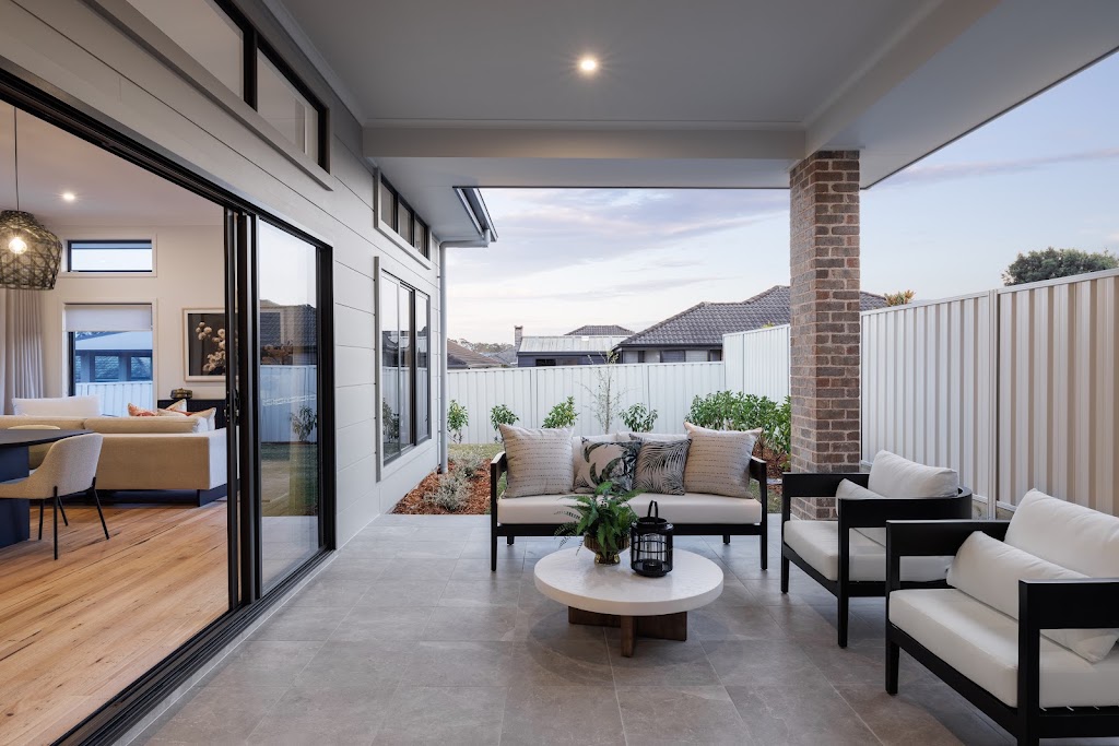 G.J. Gardner Homes - Shoalhaven Display (Hawkesbury Design) | 9 Casa CCT, South Nowra NSW 2541, Australia | Phone: (02) 4422 9400
