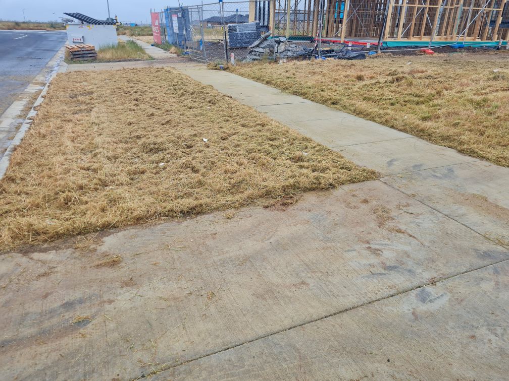 Acreage Lawns and Maintenance | 394 Yankee Flat Rd, Navigators VIC 3352, Australia | Phone: 0436 006 772