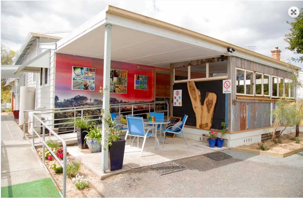 The Crepe Myrtle Tea & Coffee Rooms | cafe | 63 Cowper St, Stroud NSW 2425, Australia | 0240245601 OR +61 2 4024 5601