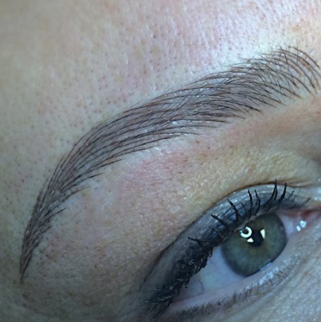 The Permanent Makeup Clinic | 158 Clipper Quay, Safety Beach VIC 3936, Australia | Phone: 0409 838 551