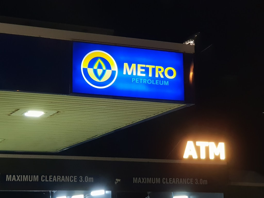 Metro Petroleum | gas station | 1 Lavis Ln, Williamtown NSW 2318, Australia | 0249650401 OR +61 2 4965 0401