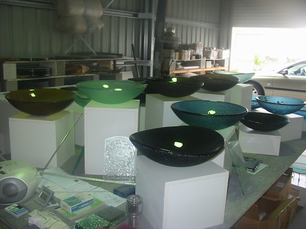 Australian Glass Craft | 5 Booral Rd, Urangan QLD 4655, Australia | Phone: (07) 4125 5577