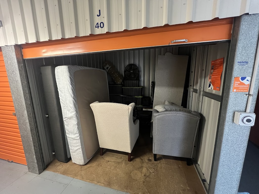 TWO MEN AND A TRUCK | 8 Woodbine Pl, Toronto NSW 2283, Australia | Phone: 1300 880 412
