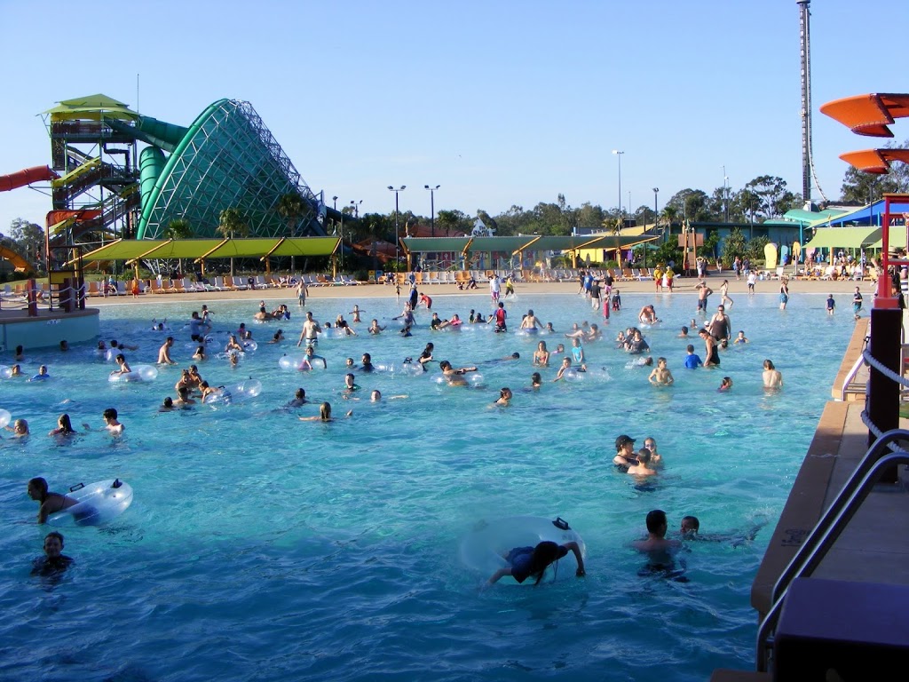 WhiteWater World | amusement park | 1 Dreamworld Pkwy, Coomera QLD 4209, Australia | 0755881111 OR +61 7 5588 1111