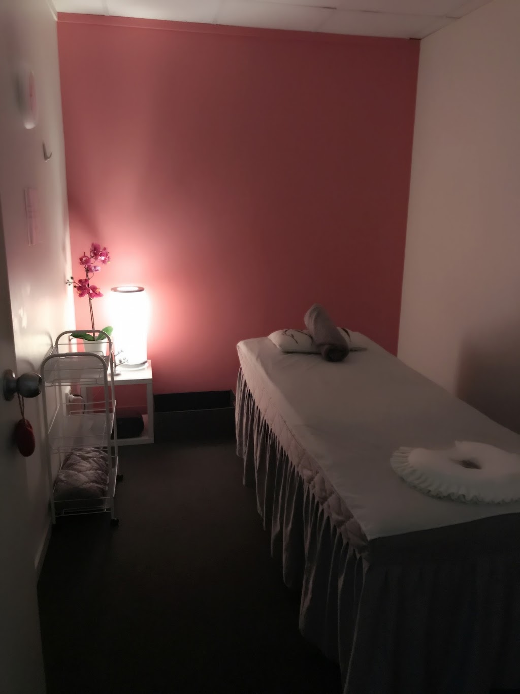 Resolution massage | 3/970 Logan Rd, Holland Park West QLD 4121, Australia | Phone: 0413 986 302