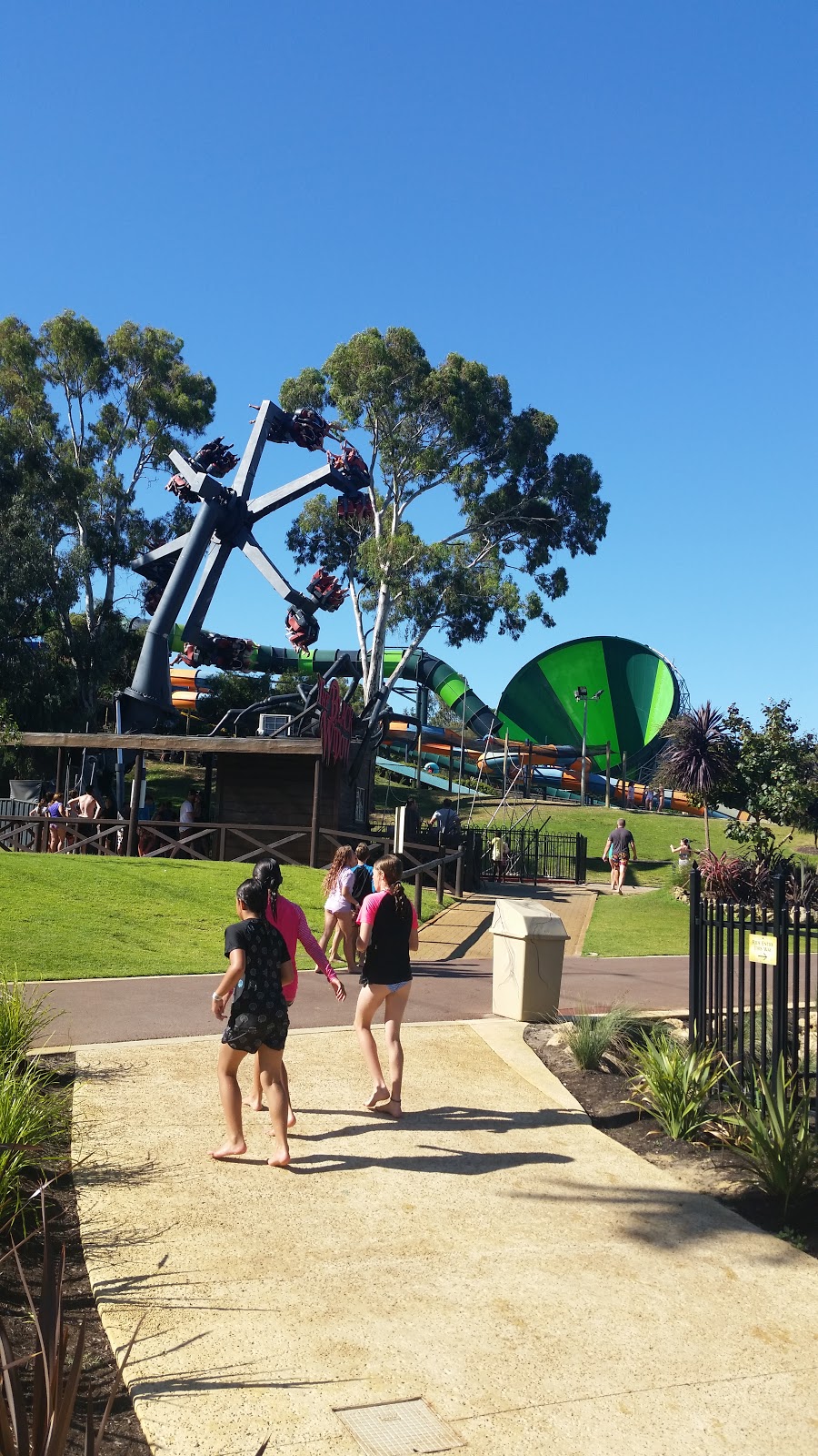 Adventure World | amusement park | 351 Progress Dr, Bibra Lake WA 6163, Australia | 0894179666 OR +61 8 9417 9666