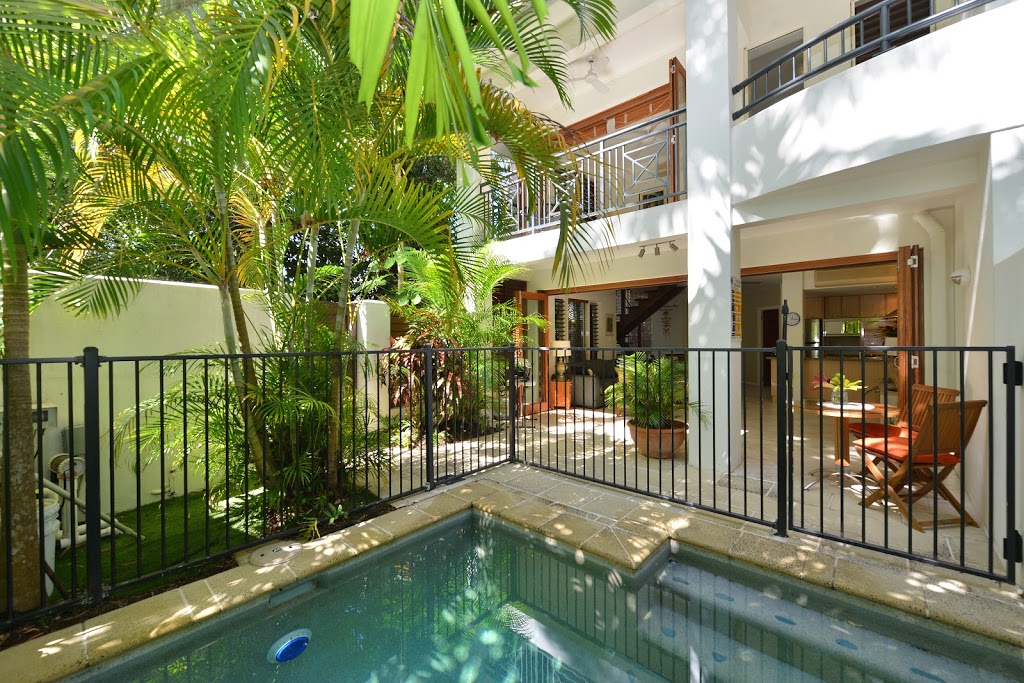 Frangipani Sur La Mer | 1/13 Andrews Cl, Port Douglas QLD 4877, Australia | Phone: 0409 679 935