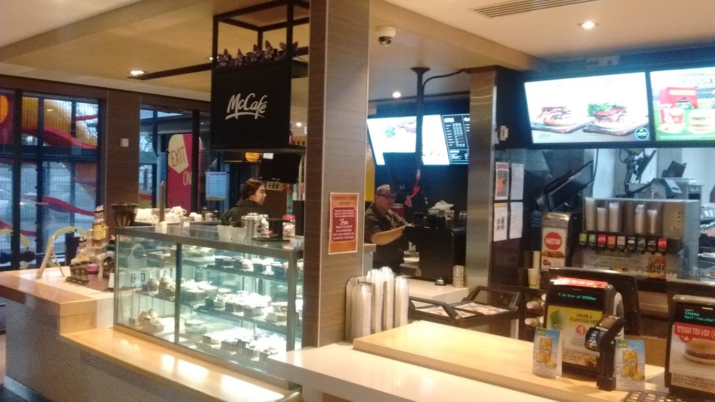 McDonalds Bomaderry | cafe | Cnr Princes Hwy &, Cambewarra Rd, Bomaderry NSW 2541, Australia | 0244234718 OR +61 2 4423 4718