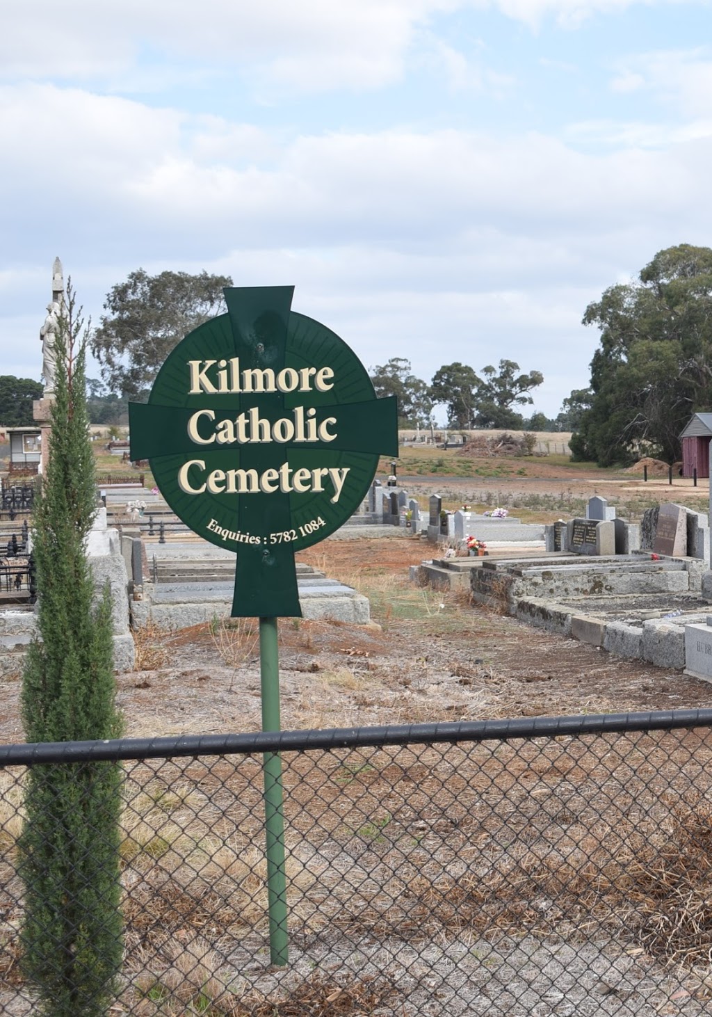 Catholic Cemetery | cemetery | 165 Kilmore-Lancefield Rd, Kilmore VIC 3764, Australia | 0357821084 OR +61 3 5782 1084