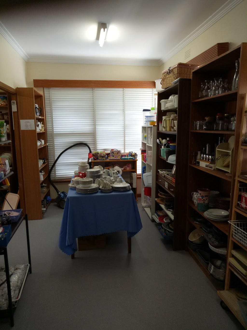 Kalkee Op Shop | 93 Francis St, Belmont VIC 3216, Australia