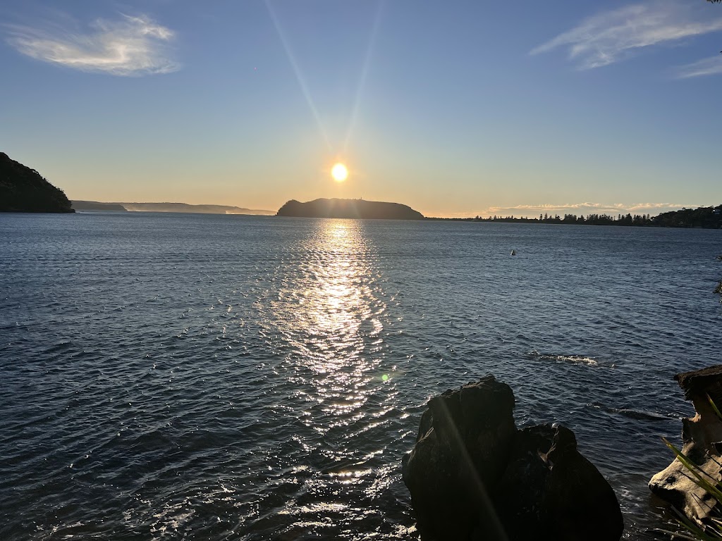The Hideaway | 30 Ross Smith Parade, Great Mackerel Beach NSW 2108, Australia | Phone: 0400 311 475
