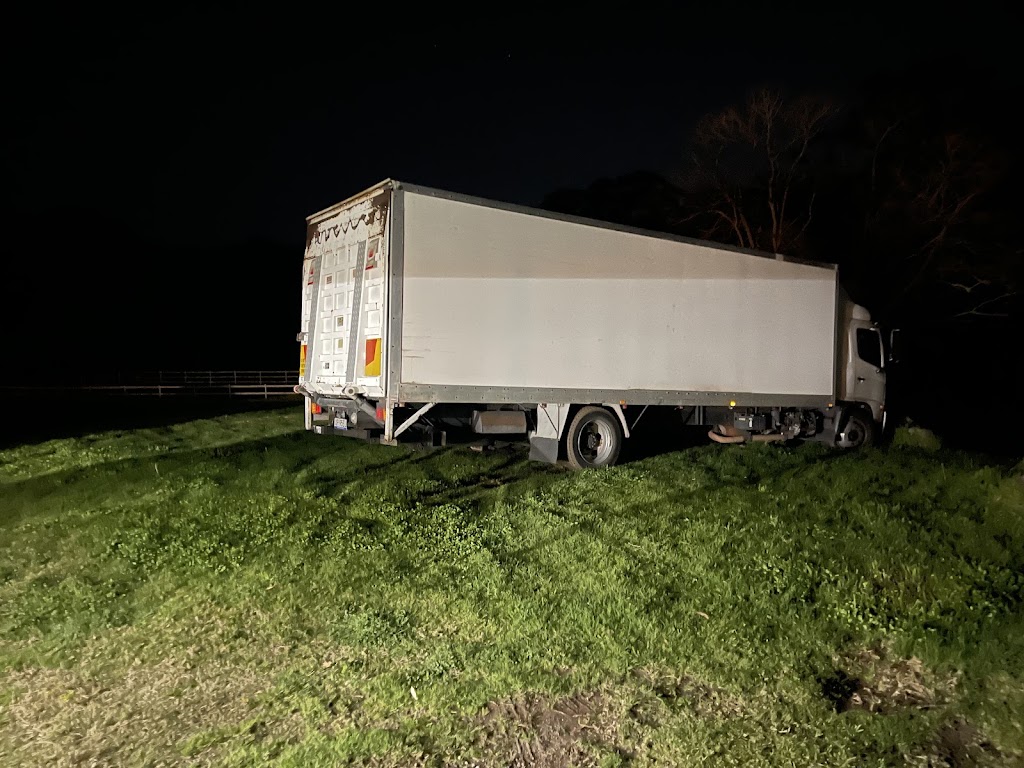 Alpha Heavy Towing | 799/803 Mamre Rd, Kemps Creek NSW 2178, Australia | Phone: 1800 225 742