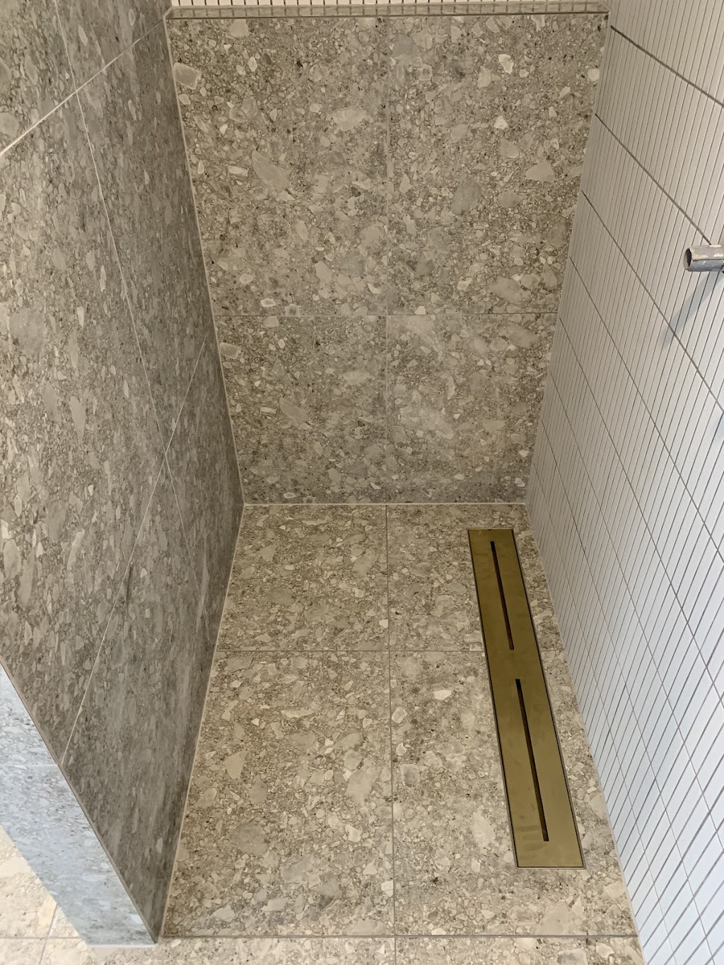 Diamond Tiling services | 242 Boomerang Dr, Kooralbyn QLD 4285, Australia | Phone: 0449 123 291