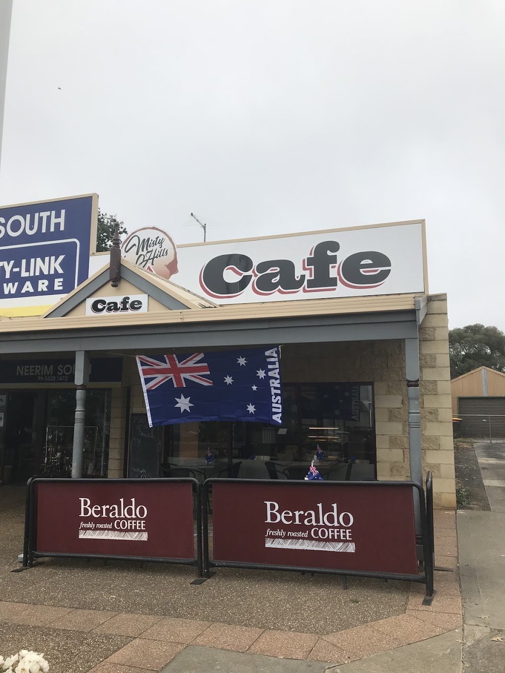 Misty Hills Cafe | cafe | 119 Main Neerim Rd, Neerim South VIC 3831, Australia | 0356281155 OR +61 3 5628 1155