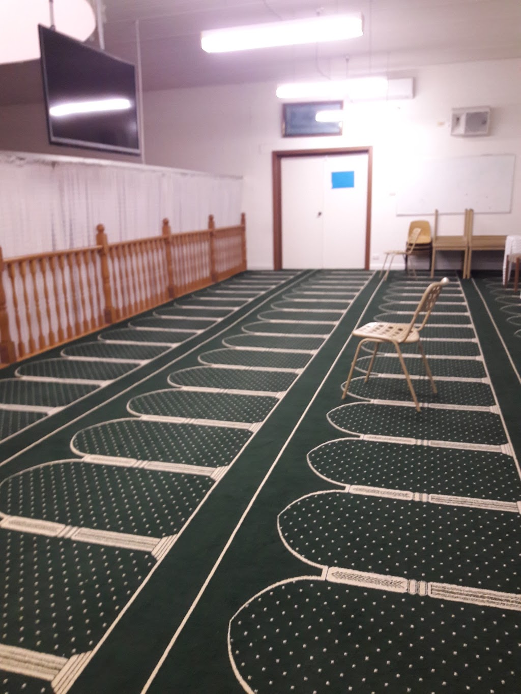 Canberra Mosque | mosque | 130 Empire Circuit, Yarralumla ACT 2600, Australia | 0262731911 OR +61 2 6273 1911