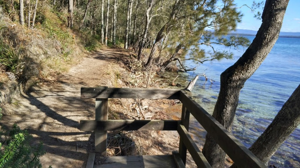 Basin Walking Track | park | Sanctuary Point NSW 2540, Australia