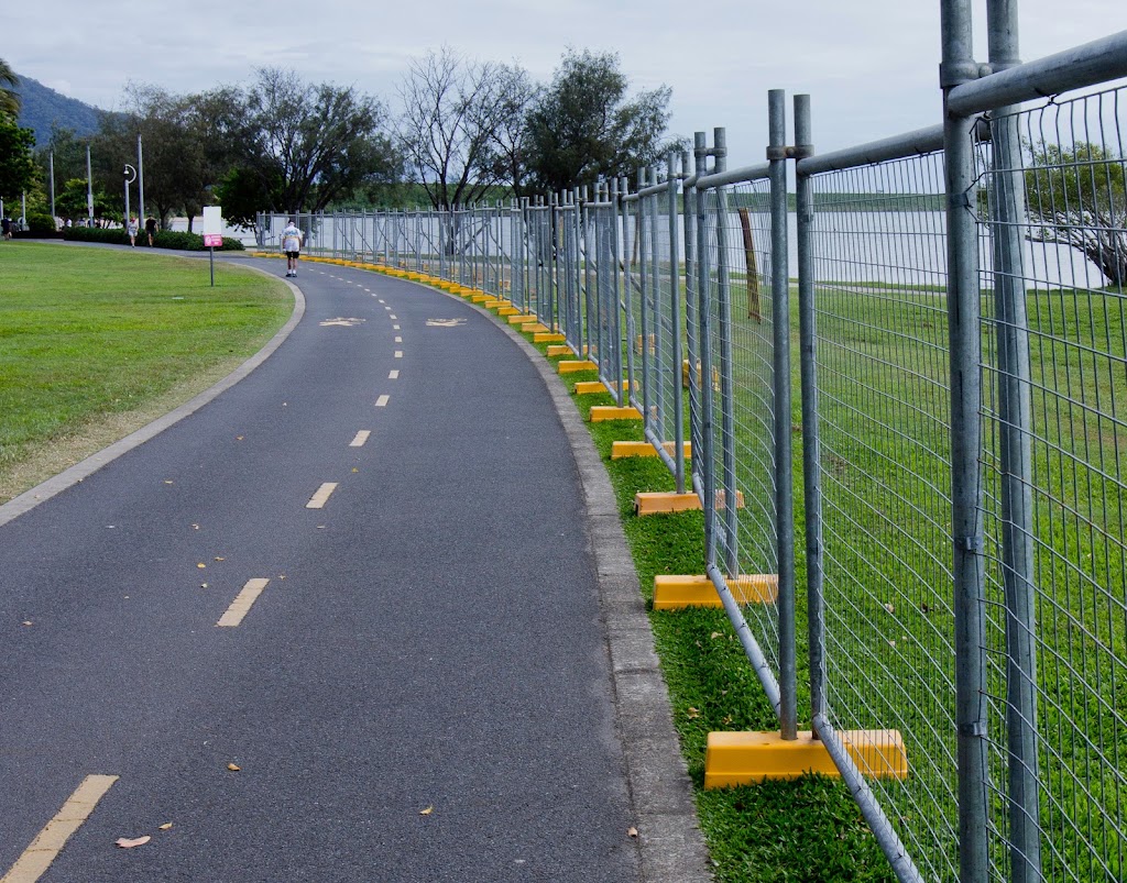 ACB Temp Fence Hire | 10 Kingston Town Dr, Kembla Grange NSW 2526, Australia | Phone: 0423 600 299