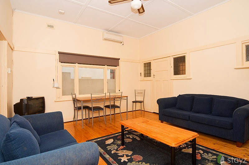 Sea Cottage | lodging | 9A St Johns Row, Glenelg SA 5045, Australia | 0407410216 OR +61 407 410 216