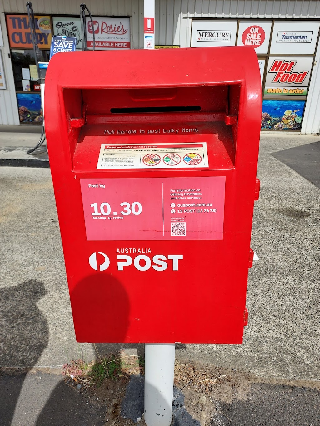 Australia Post - Red Post Box | 2936 Channel Hwy, Kettering TAS 7155, Australia | Phone: 13 76 78