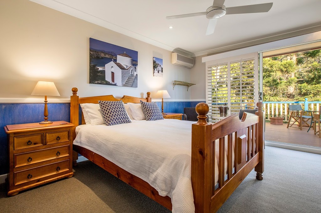 Avocado Sunset Bed & Breakfast | 186 Beacon Rd, Tamborine Mountain QLD 4272, Australia | Phone: (07) 5545 2365