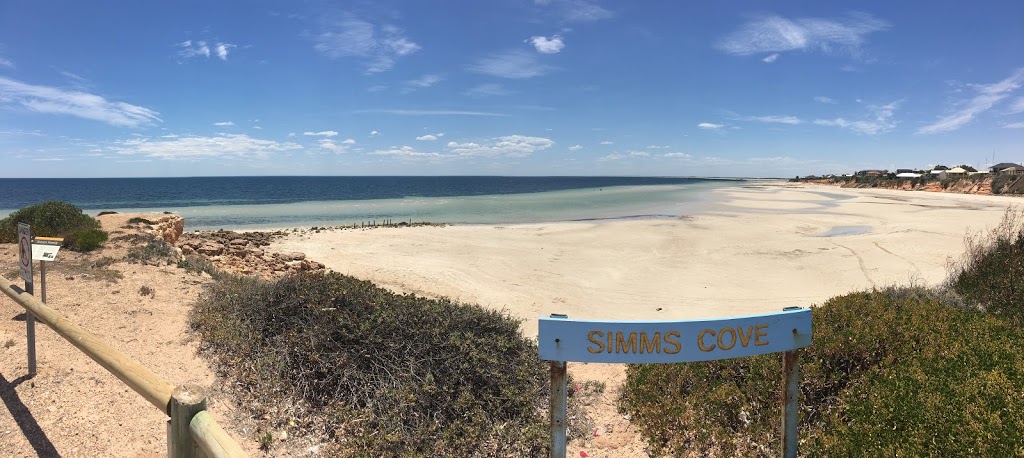 Simms Cove | parking | Simms Cove Rd, Moonta Bay SA 5558, Australia