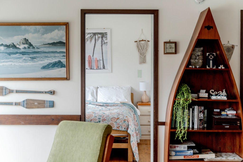 Beachfront Shack | 68 Yugura St, Malua Bay NSW 2536, Australia | Phone: 0450 300 068