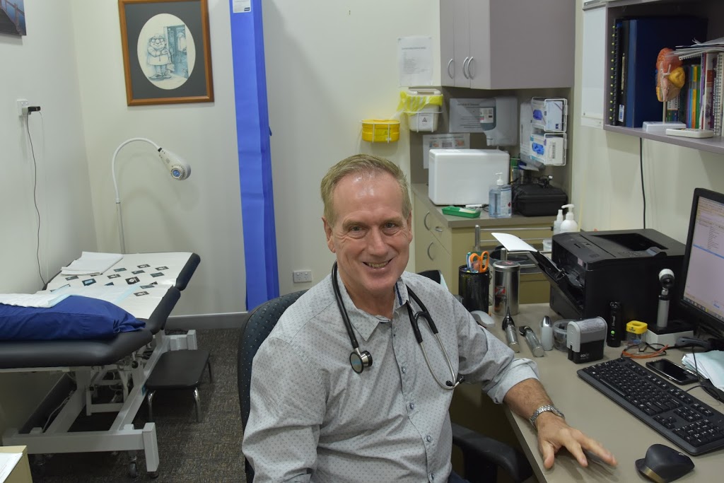 Banora Point Medical Centre - Dr. Bruce Cameron, Dr Mel De Castr | doctor | 275 Fraser Dr, Banora Point NSW 2486, Australia | 0755232500 OR +61 7 5523 2500